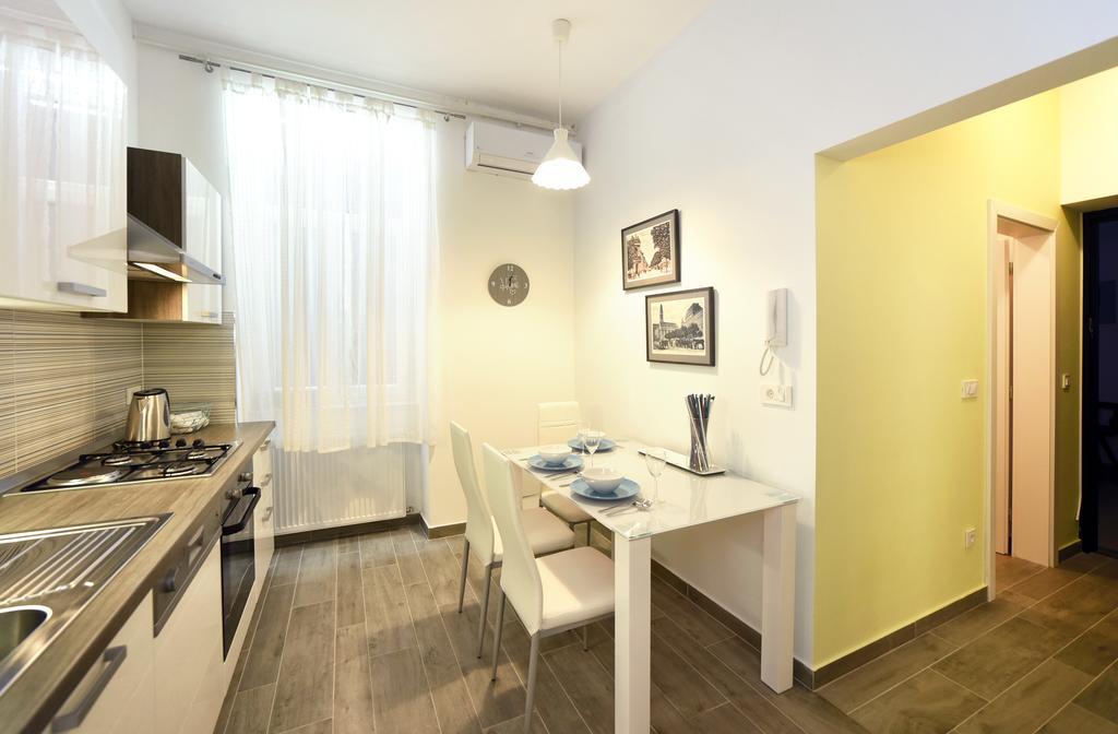 Cosy Central Apartment Zagreb Buitenkant foto